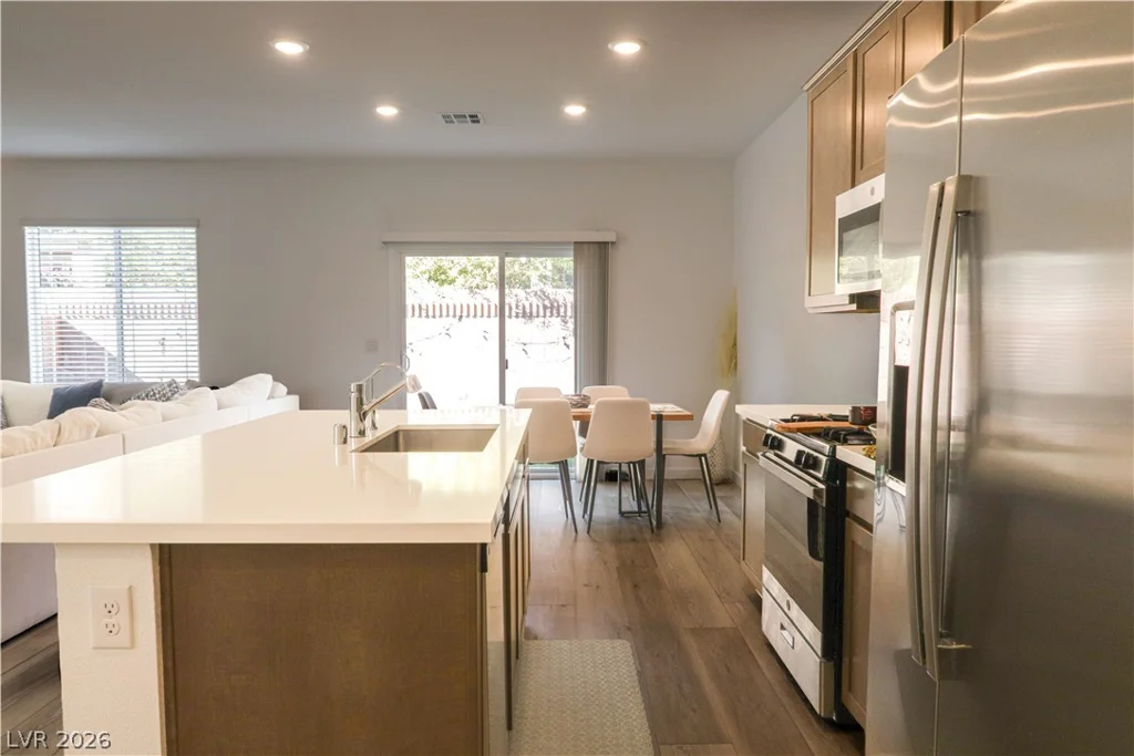 376 Great Ocean, North Las Vegas, NV 89084
