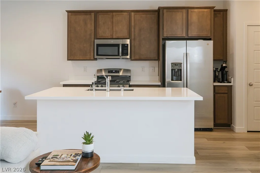 376 Great Ocean, North Las Vegas, NV 89084