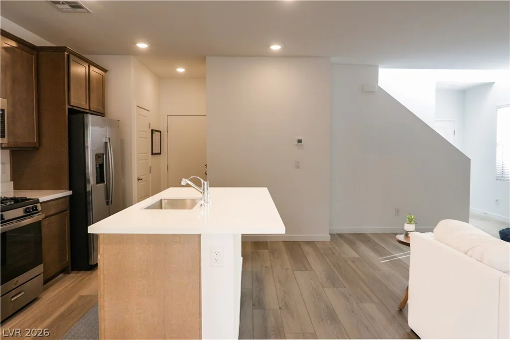 376 Great Ocean, North Las Vegas, NV 89084