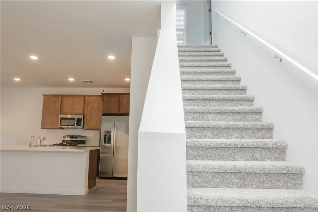 376 Great Ocean, North Las Vegas, NV 89084