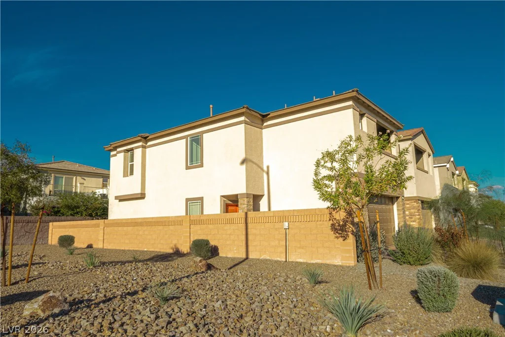 376 Great Ocean, North Las Vegas, NV 89084