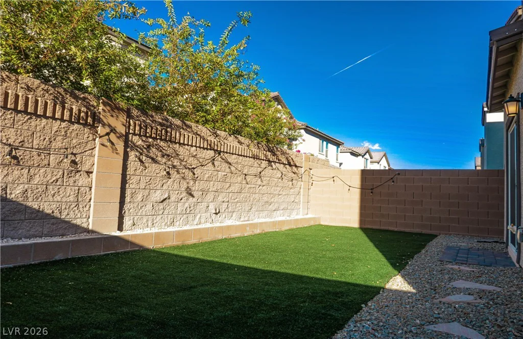376 Great Ocean, North Las Vegas, NV 89084