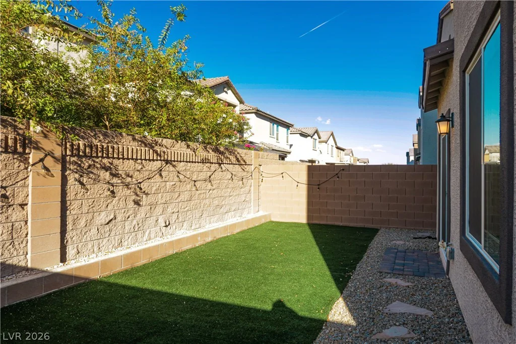 376 Great Ocean, North Las Vegas, NV 89084