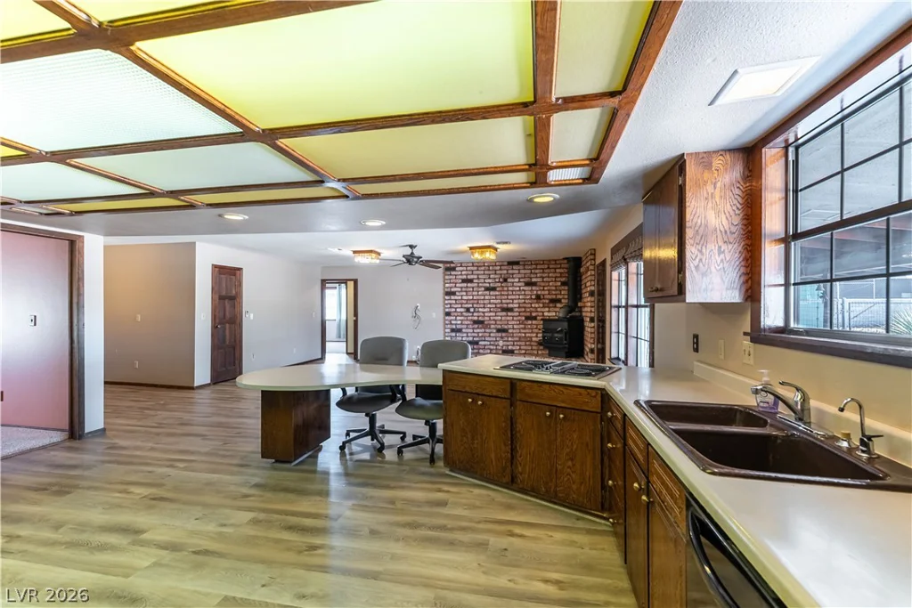 8520 Hammer, Las Vegas, NV 89149