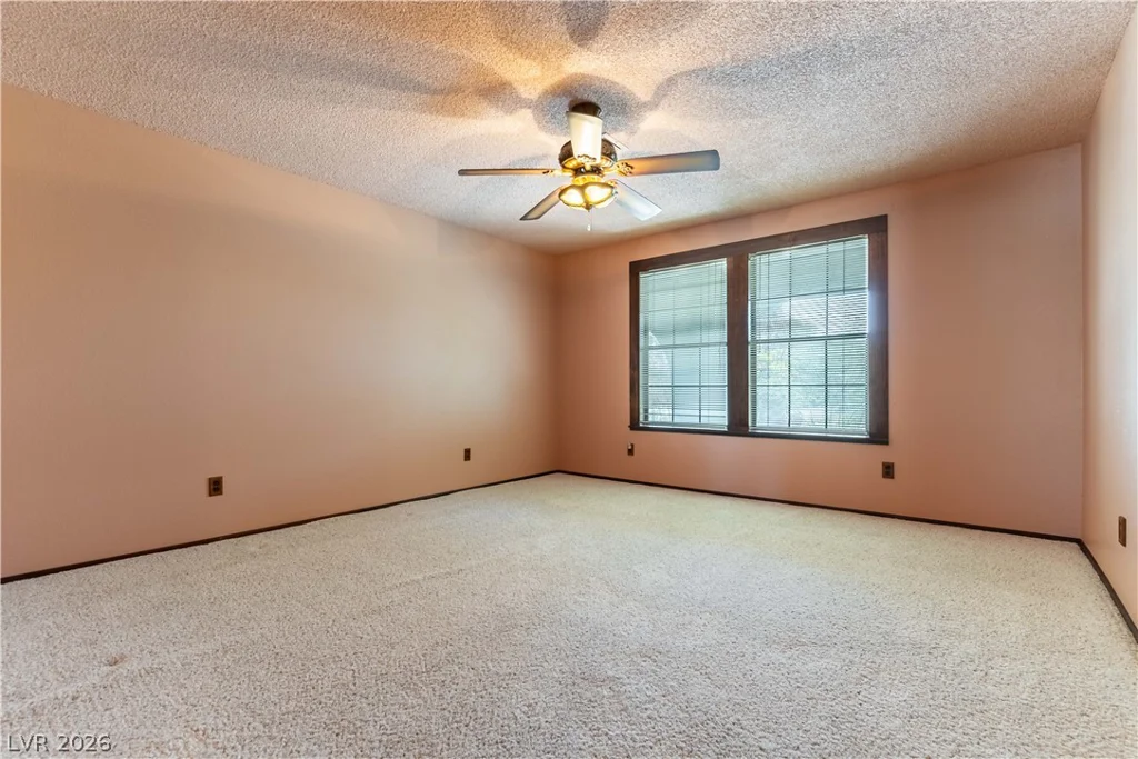 8520 Hammer, Las Vegas, NV 89149