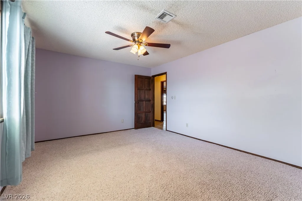 8520 Hammer, Las Vegas, NV 89149