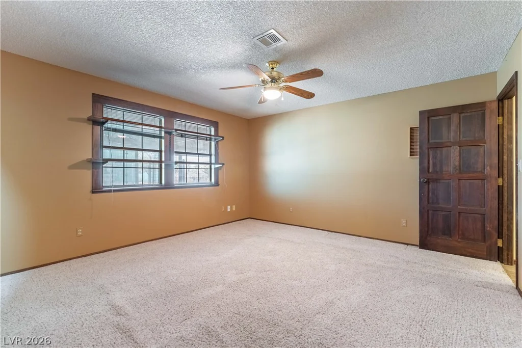 8520 Hammer, Las Vegas, NV 89149