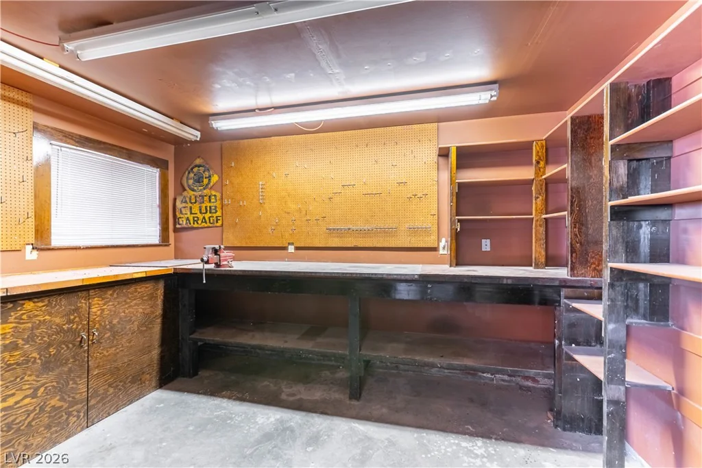 8520 Hammer, Las Vegas, NV 89149