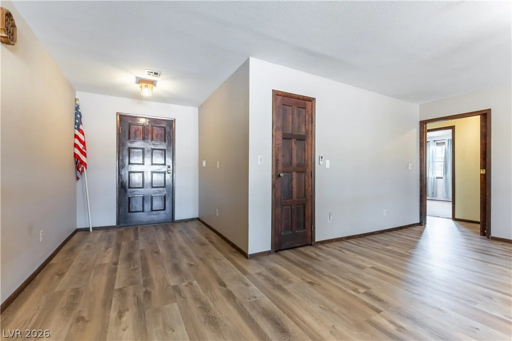 8520 Hammer, Las Vegas, NV 89149