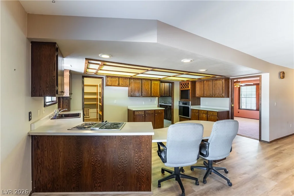 8520 Hammer, Las Vegas, NV 89149