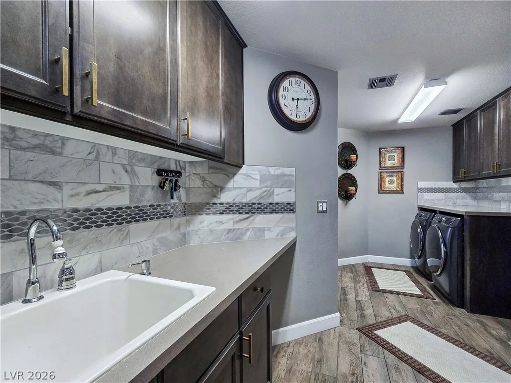 8354 Bartholomew Park, Las Vegas, NV 89139