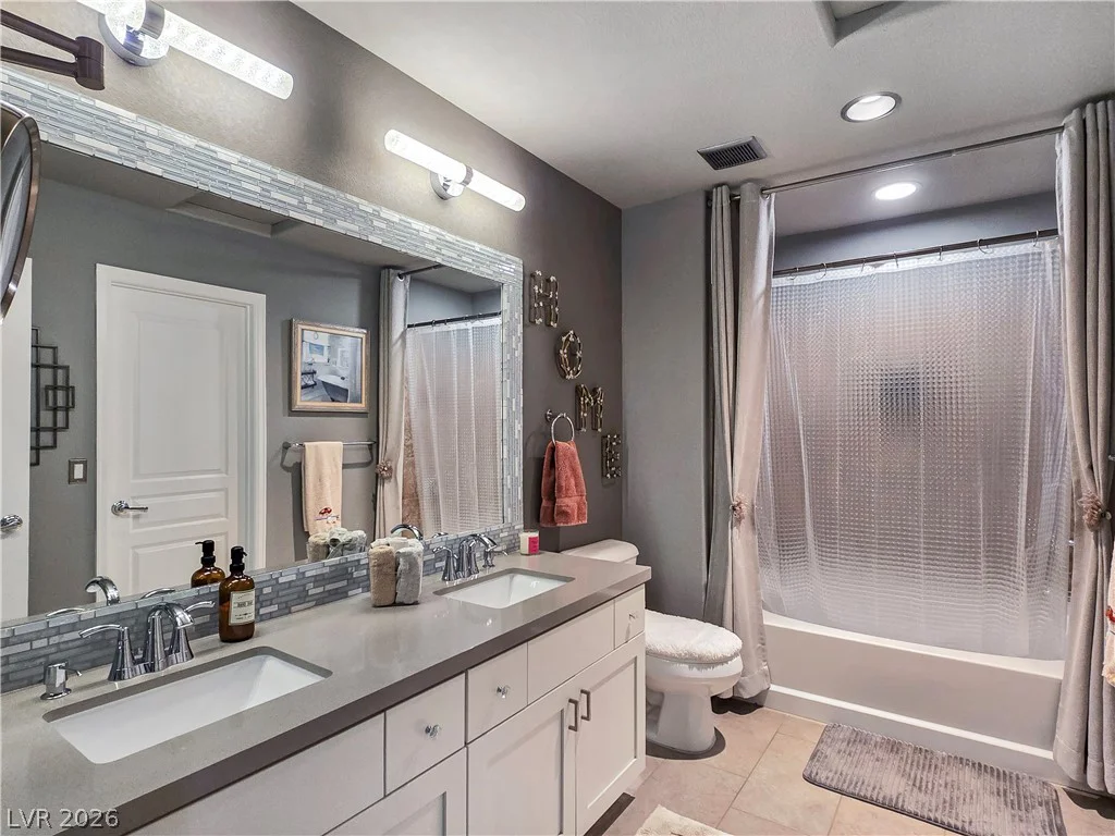 8354 Bartholomew Park, Las Vegas, NV 89139