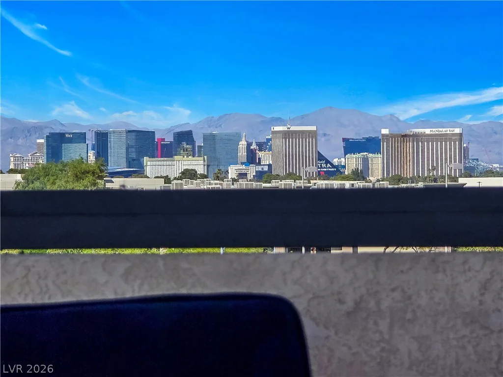 8354 Bartholomew Park, Las Vegas, NV 89139