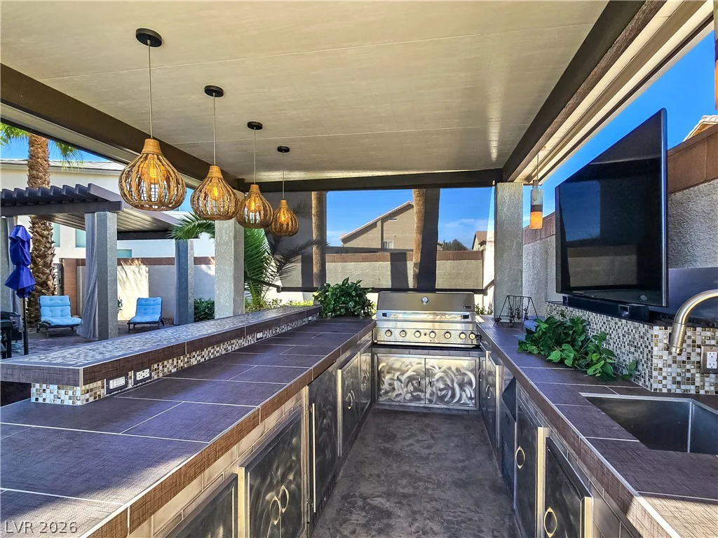 8354 Bartholomew Park, Las Vegas, NV 89139