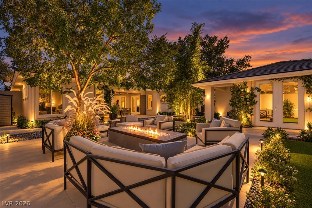10313 Luxembourg, Las Vegas, NV 89145