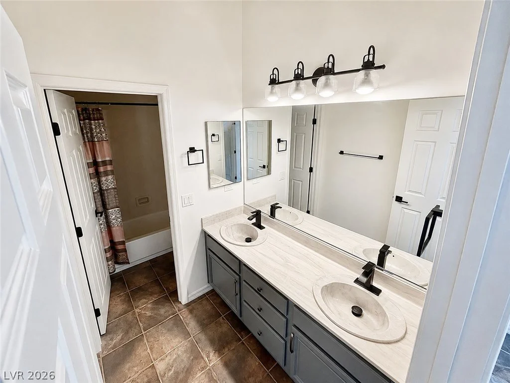 1908 Taylorville, Las Vegas, NV 89135