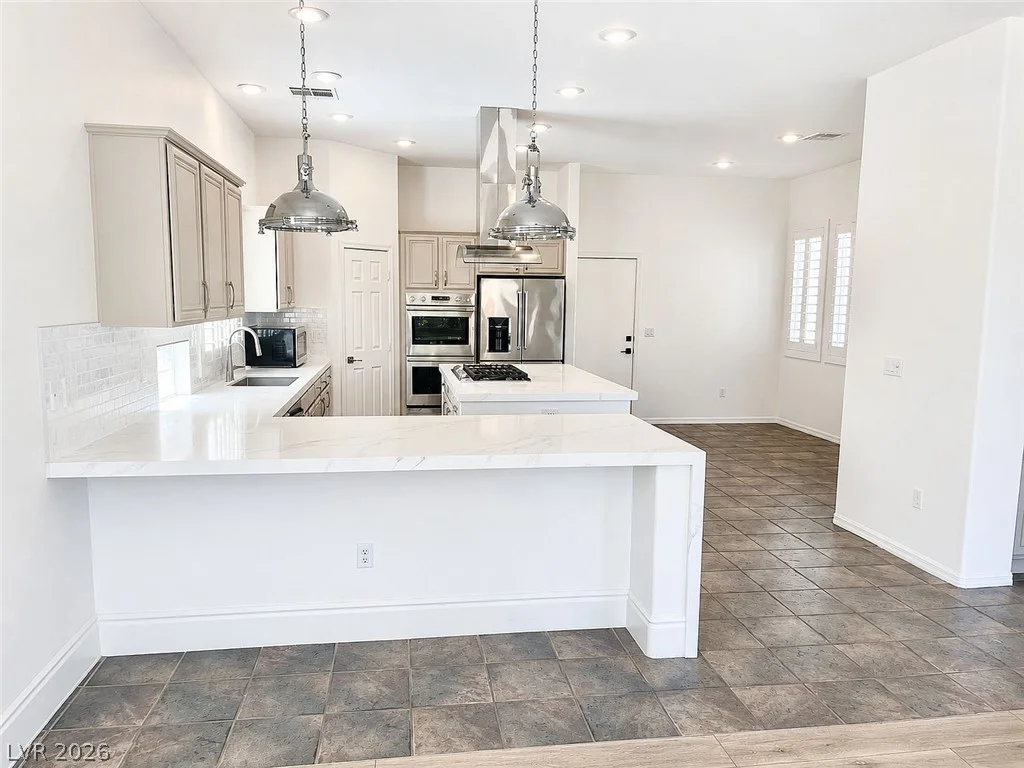 1908 Taylorville, Las Vegas, NV 89135