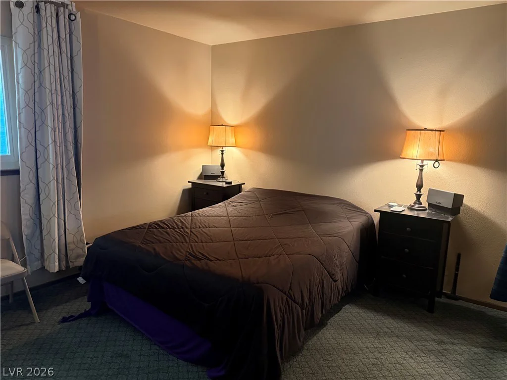 5829 Halfmoon, Las Vegas, NV 89108