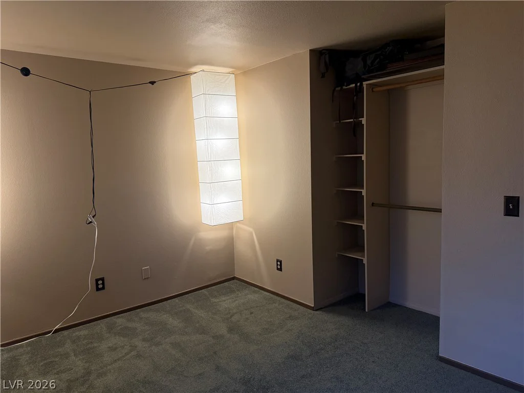 5829 Halfmoon, Las Vegas, NV 89108