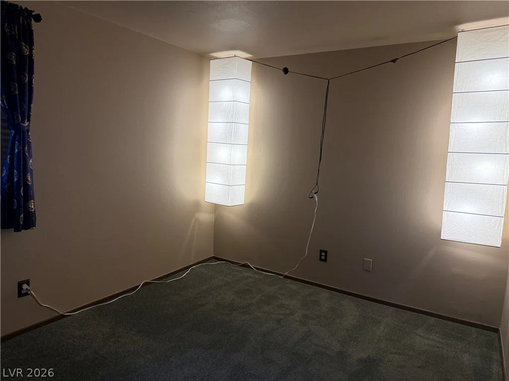 5829 Halfmoon, Las Vegas, NV 89108
