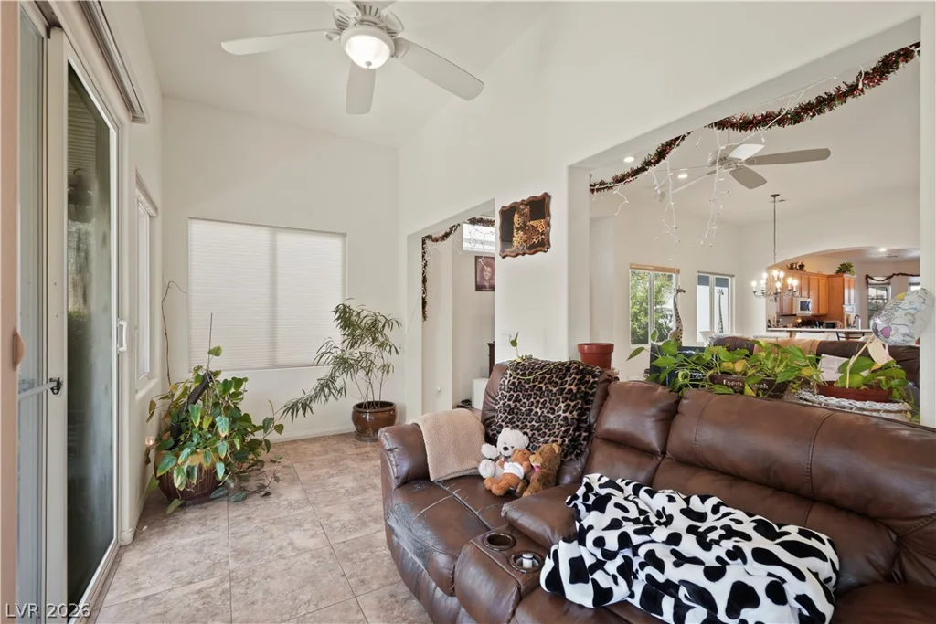 10049 Claverton, Las Vegas, NV 89148