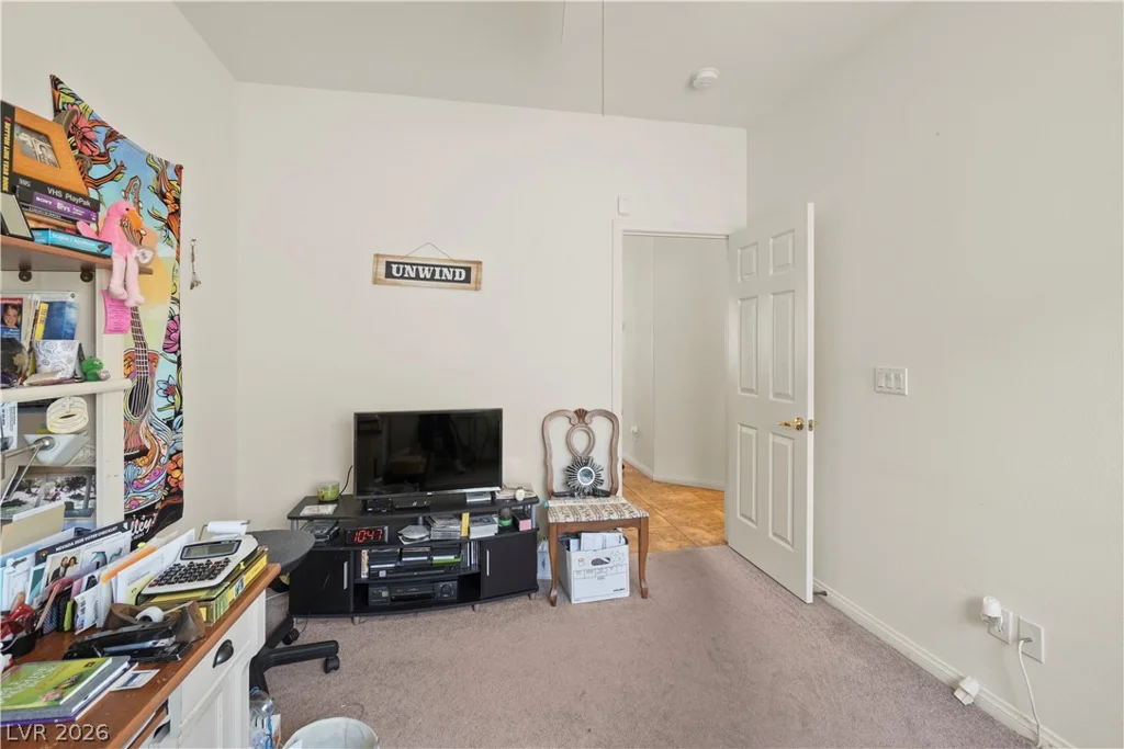 10049 Claverton, Las Vegas, NV 89148