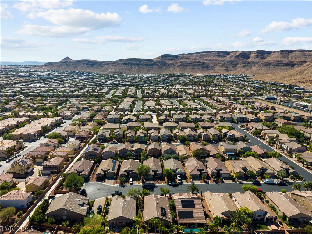 10049 Claverton, Las Vegas, NV 89148