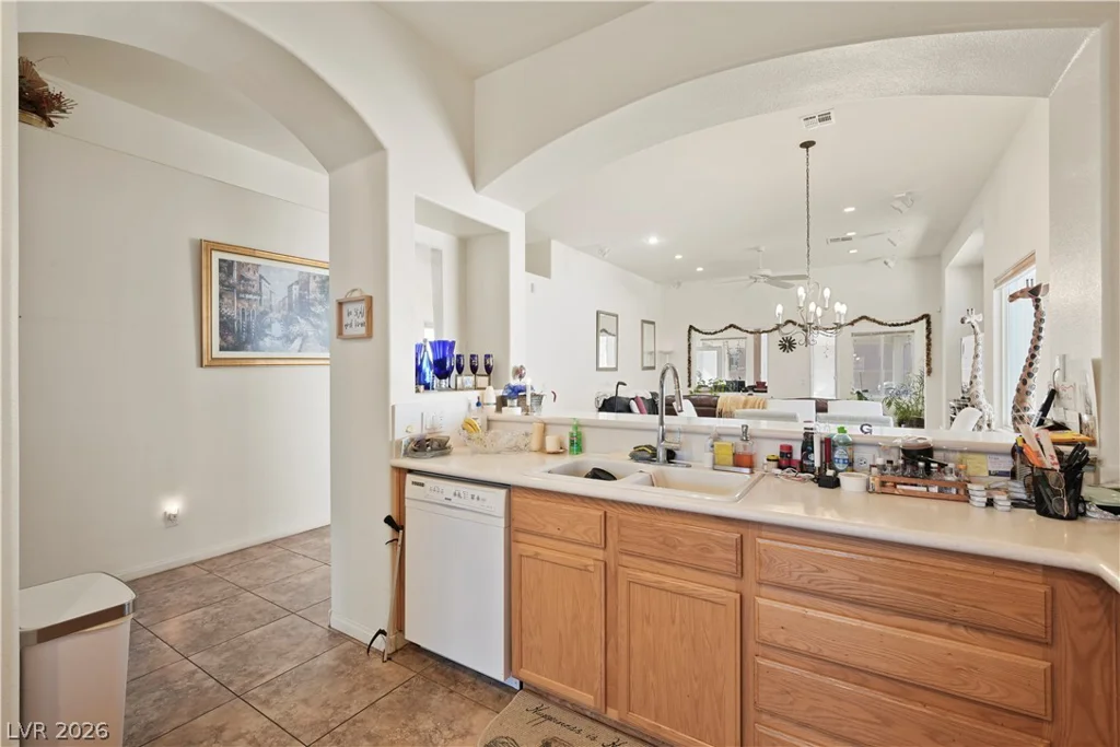 10049 Claverton, Las Vegas, NV 89148