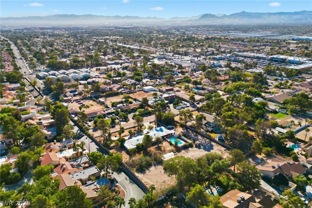 5517 Oak, Las Vegas, NV 89120