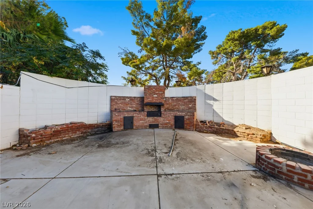 5517 Oak, Las Vegas, NV 89120
