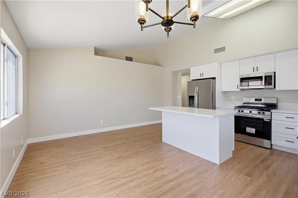 1013 Greystone, Las Vegas, NV 89108