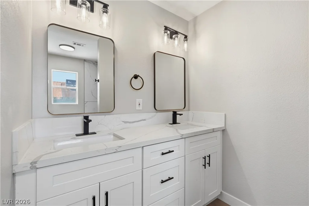 1013 Greystone, Las Vegas, NV 89108