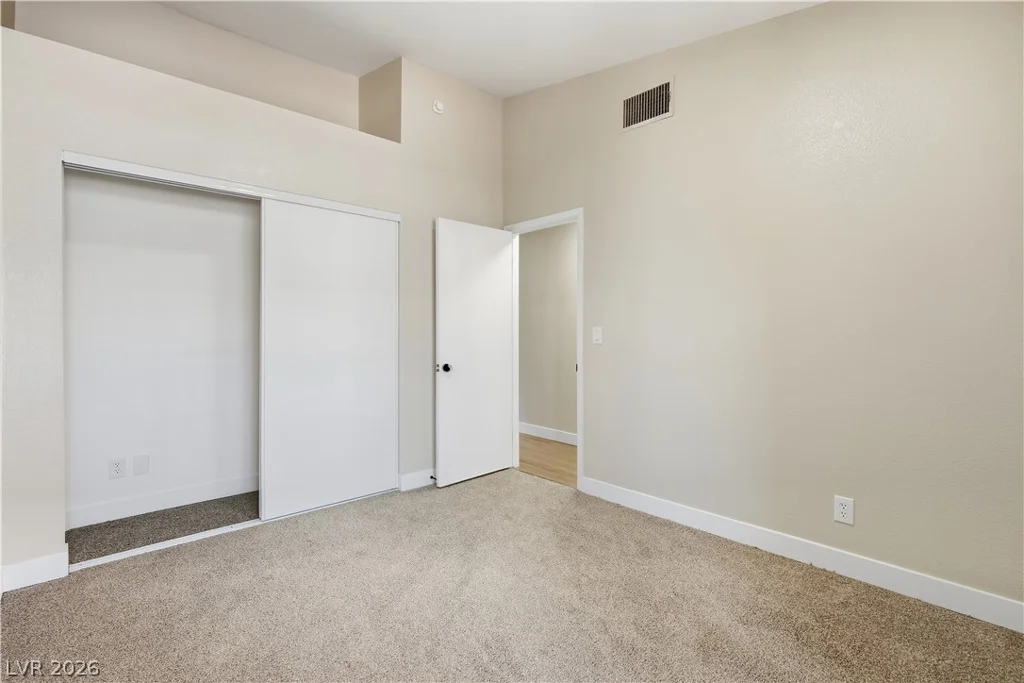 1013 Greystone, Las Vegas, NV 89108