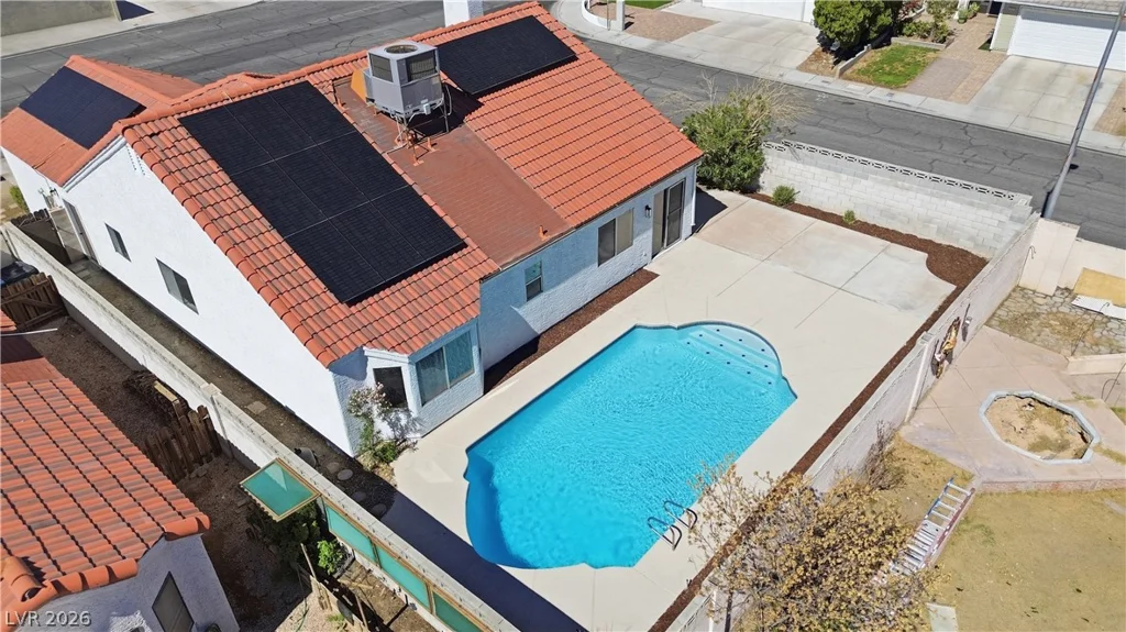 1013 Greystone, Las Vegas, NV 89108