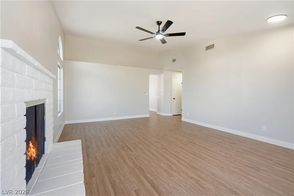 1013 Greystone, Las Vegas, NV 89108