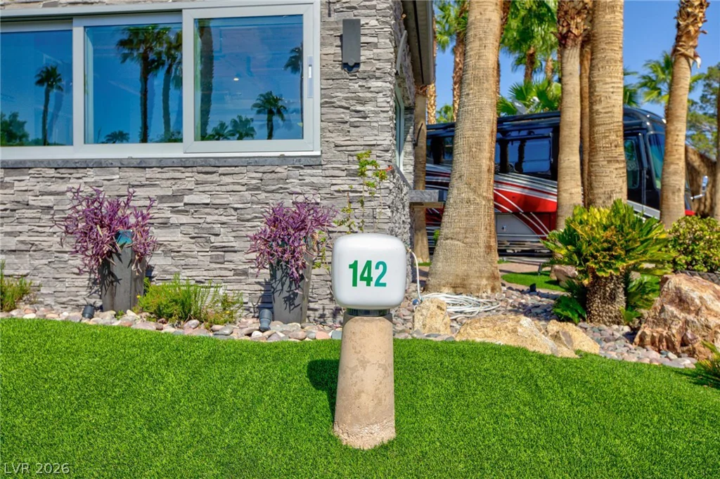 8175 Arville, Las Vegas, NV 89139