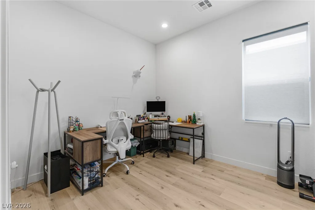 8935 Cassia Winds, Las Vegas, NV 89166