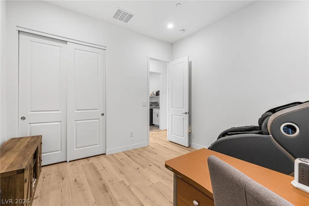 8935 Cassia Winds, Las Vegas, NV 89166