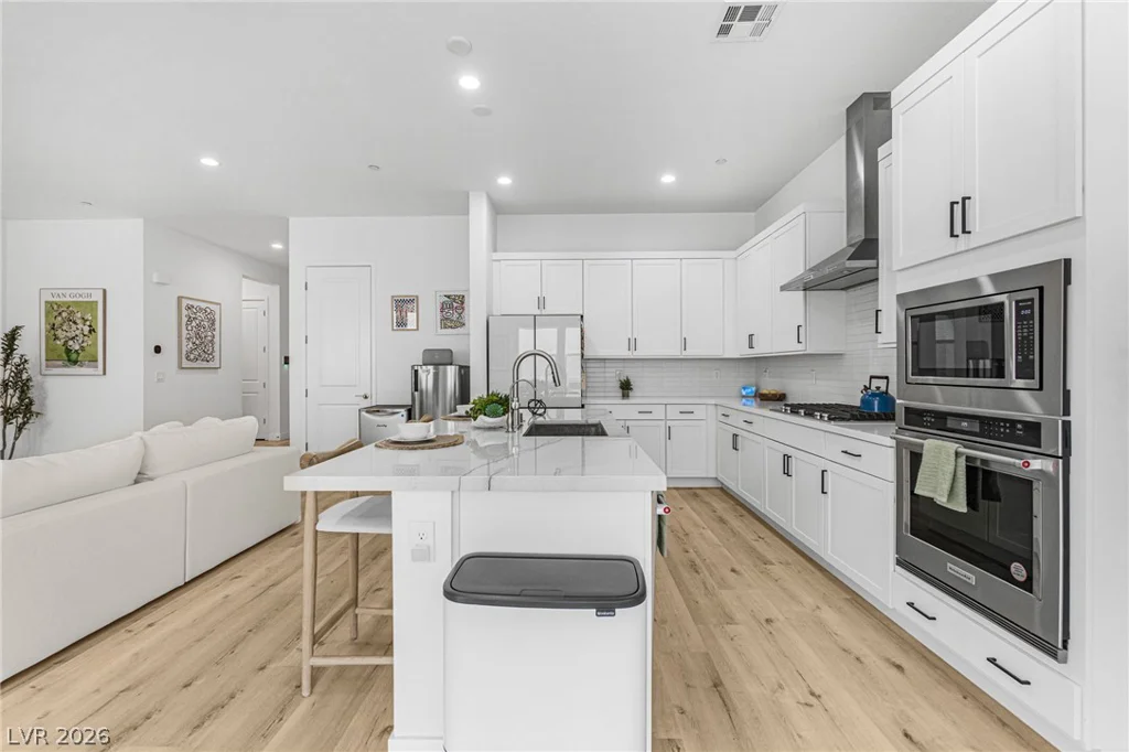 8935 Cassia Winds, Las Vegas, NV 89166