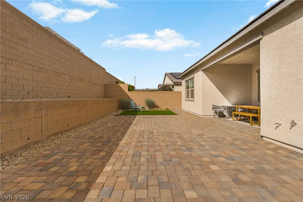 8935 Cassia Winds, Las Vegas, NV 89166