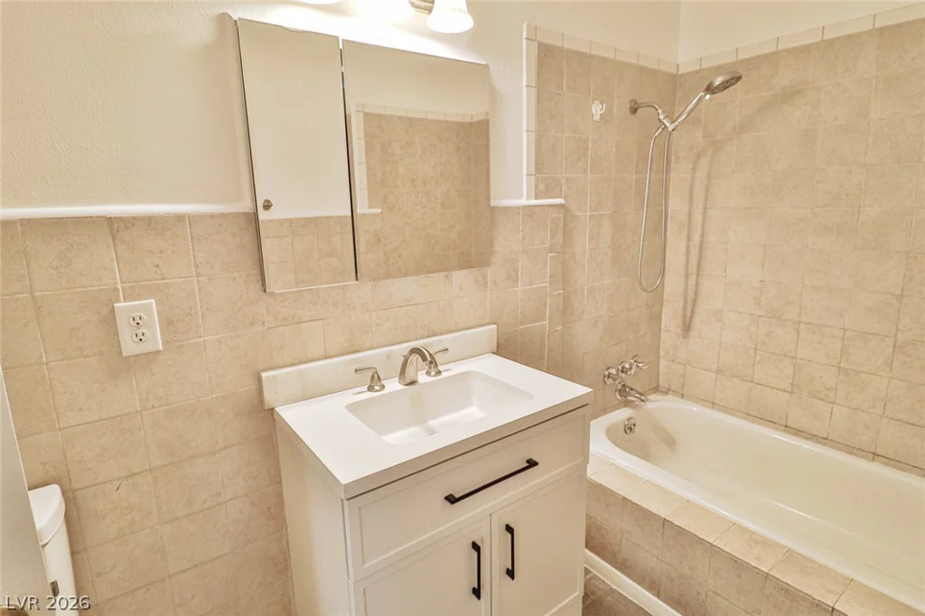 1517 Bryn Mawr, Las Vegas, NV 89102