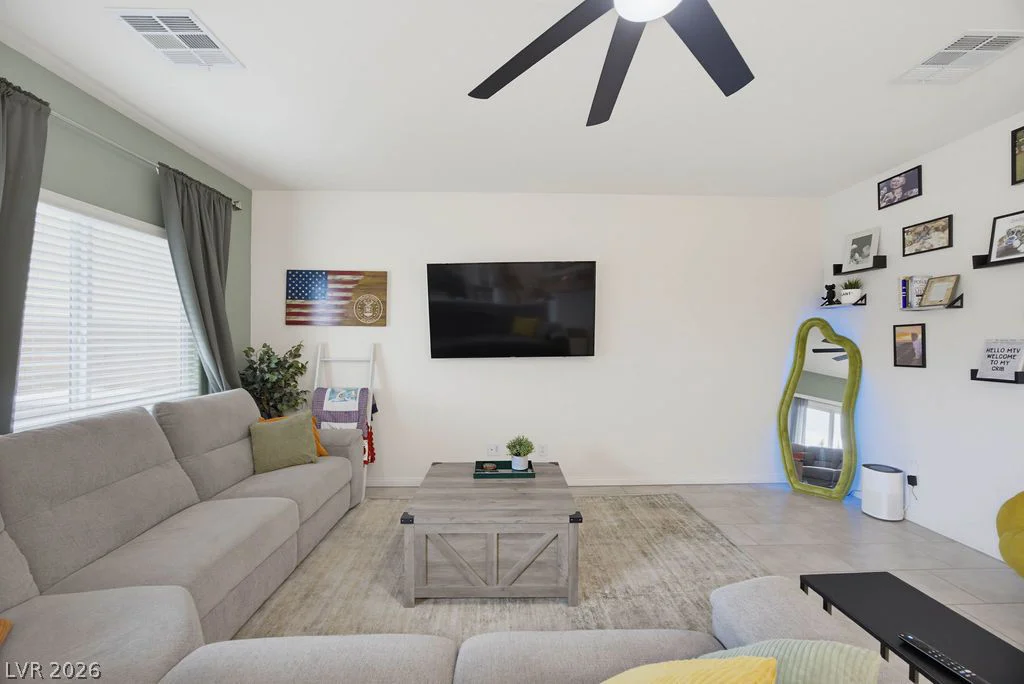 1837 James Creek, North Las Vegas, NV 89084
