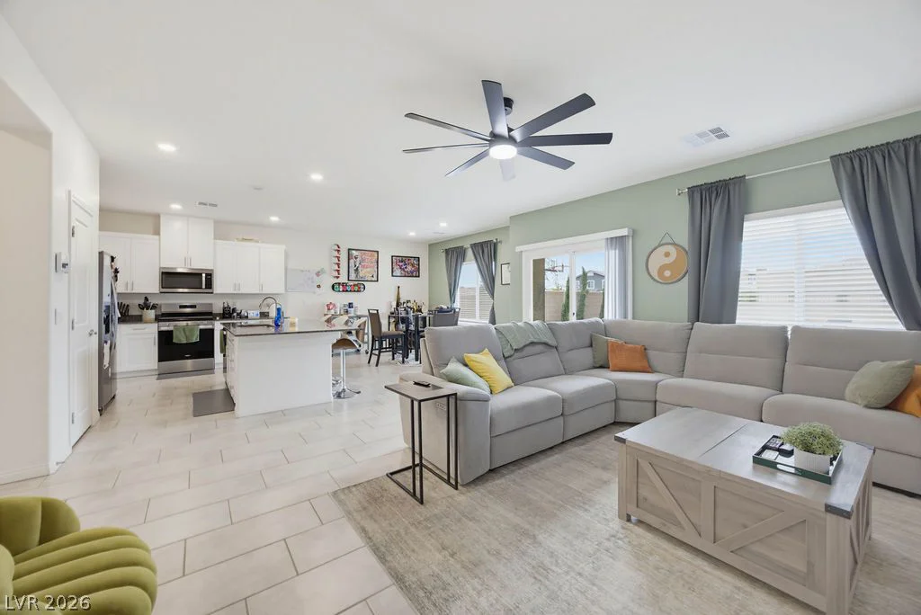 1837 James Creek, North Las Vegas, NV 89084