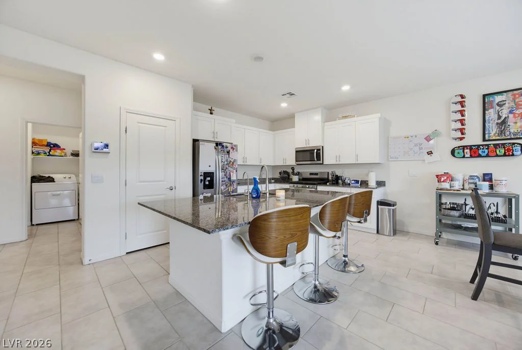 1837 James Creek, North Las Vegas, NV 89084