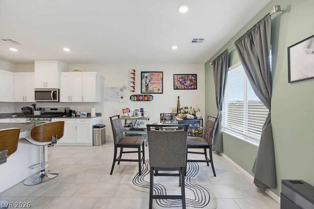 1837 James Creek, North Las Vegas, NV 89084
