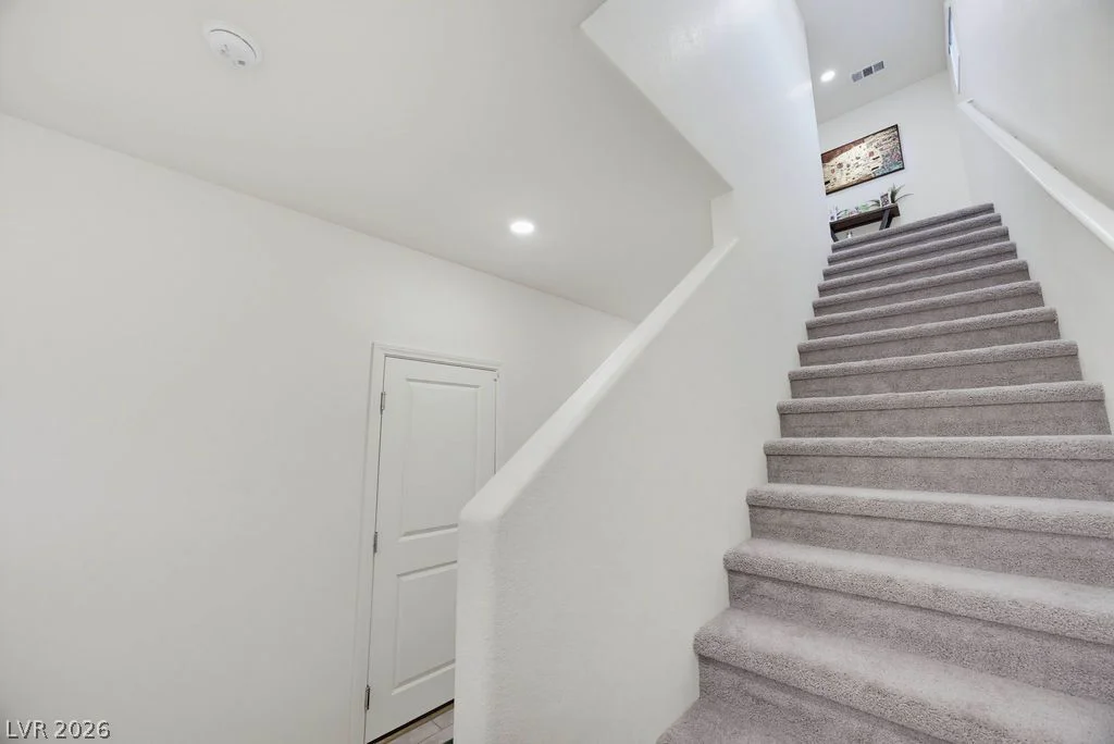 1837 James Creek, North Las Vegas, NV 89084