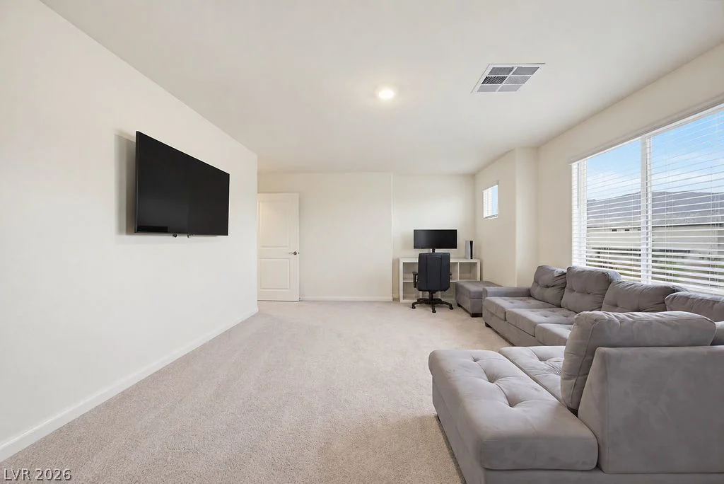 1837 James Creek, North Las Vegas, NV 89084