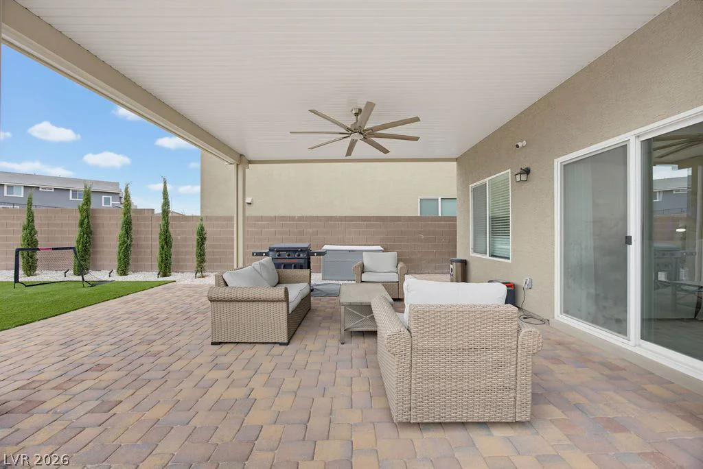 1837 James Creek, North Las Vegas, NV 89084