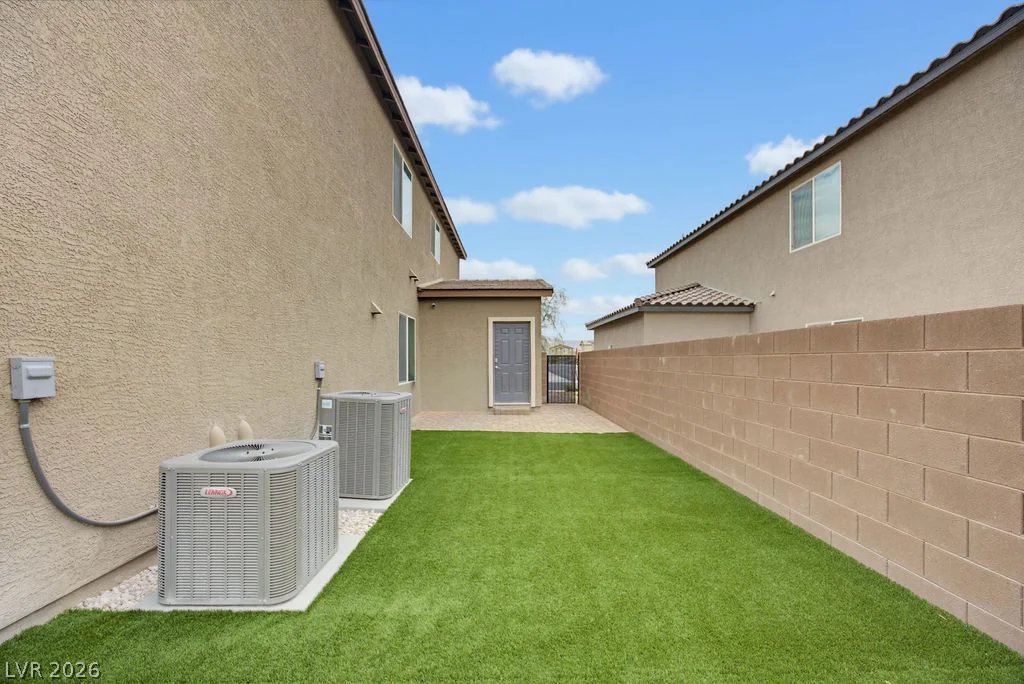 1837 James Creek, North Las Vegas, NV 89084