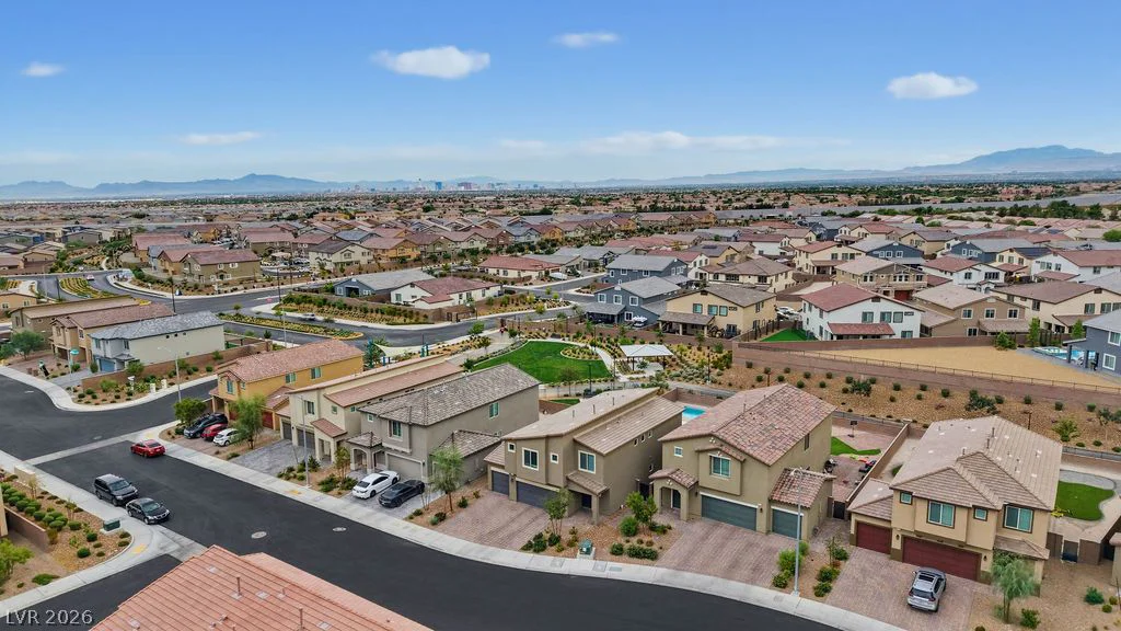 1837 James Creek, North Las Vegas, NV 89084